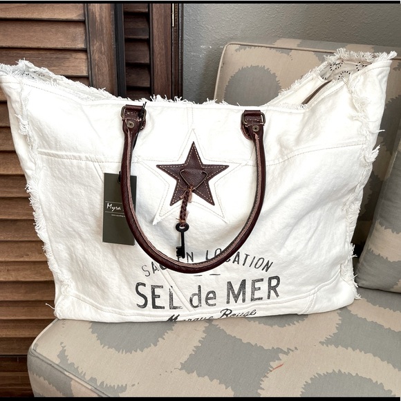 Myra Bag Handbags - Myra Bag- Smashing Weekender Bag